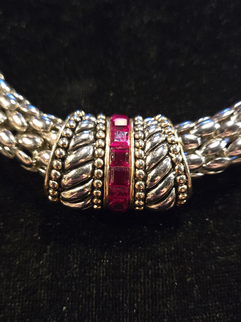 Chocker Necklace with Red Crystal Accent Reversable With Magnetic Closure